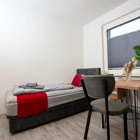 Apartment Livemore24 - Space In Wlan - Smart-tv - 24-7 Check-in Und Kueche *