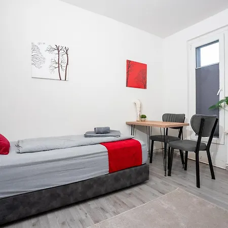 Apartment Livemore24 - Space In Wlan - Smart-tv - 24-7 Check-in Und Kueche Duisburg